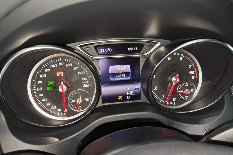Used Mercedes-Benz GLA 2018 GLA 220 4MATIC Sport Edition Instrument Cluster