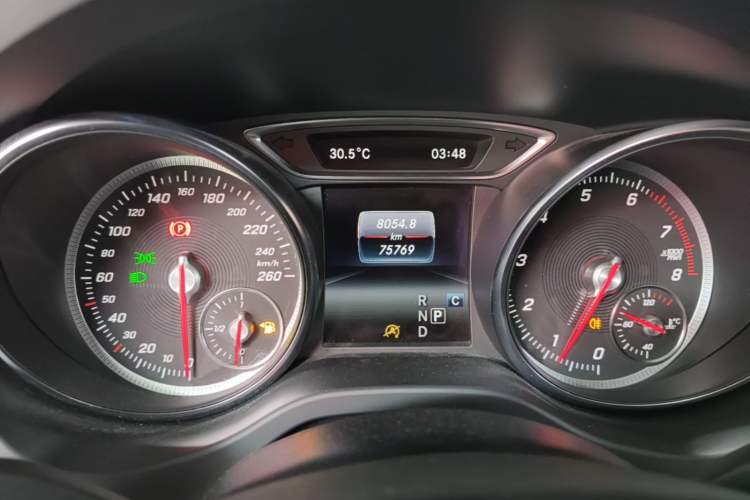 Used Mercedes-Benz GLA 2018 GLA 200 Sport Edition Instrument Cluster