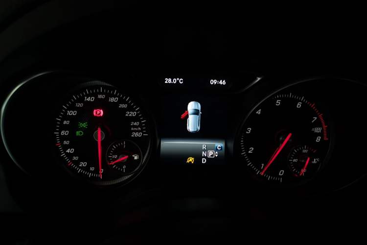 Used Mercedes-Benz GLA 2018 GLA 200 Sport Edition Instrument Cluster