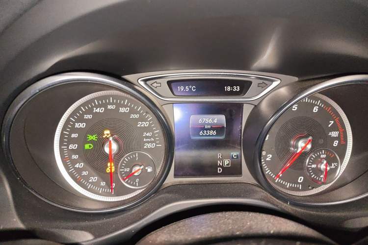 Used Mercedes-Benz GLA 2018 GLA 200 Fashion Model Instrument Cluster