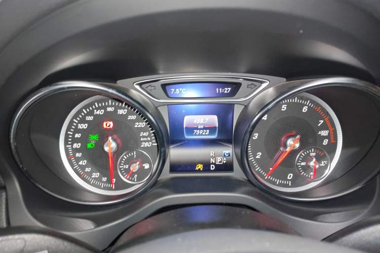 Used Mercedes-Benz GLA 2018 GLA 220 4MATIC Sport Edition Instrument Cluster