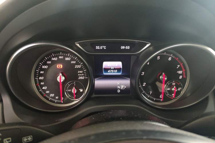 Used Mercedes-Benz GLA 2018 GLA 200 Sport Edition Instrument Cluster