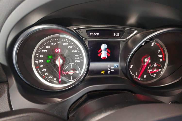 Used Mercedes-Benz GLA 2018 GLA 200 Fashion Model Instrument Cluster