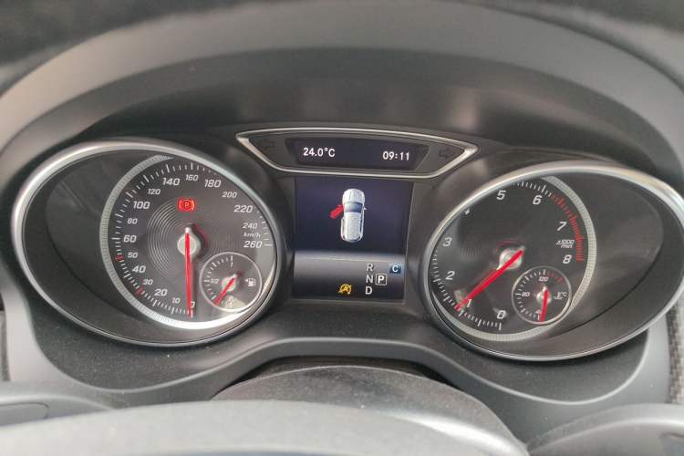 Used Mercedes-Benz GLA 2018 GLA 200 Sport Edition Instrument Cluster