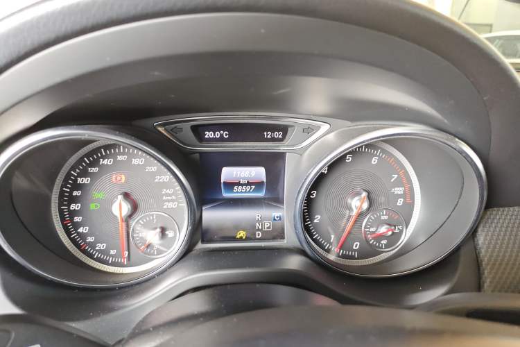 Used Mercedes-Benz GLA 2018 GLA 200 Sport Edition Instrument Cluster