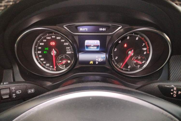 Used Mercedes-Benz GLA 2018 GLA 200 Sport Edition Instrument Cluster