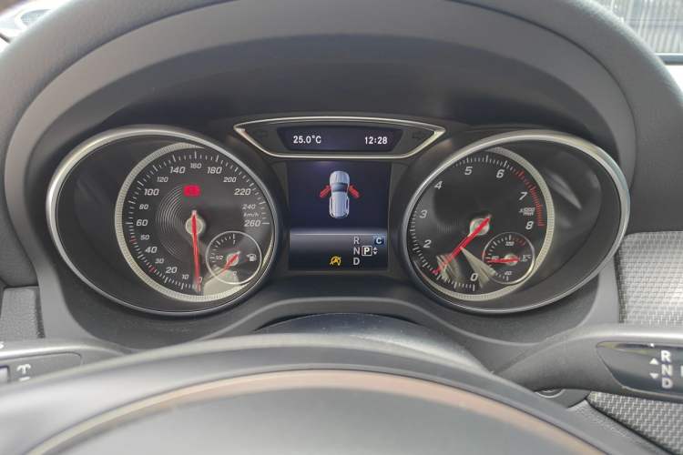 Used Mercedes-Benz GLA 2018 GLA 200 Fashion Model Instrument Cluster