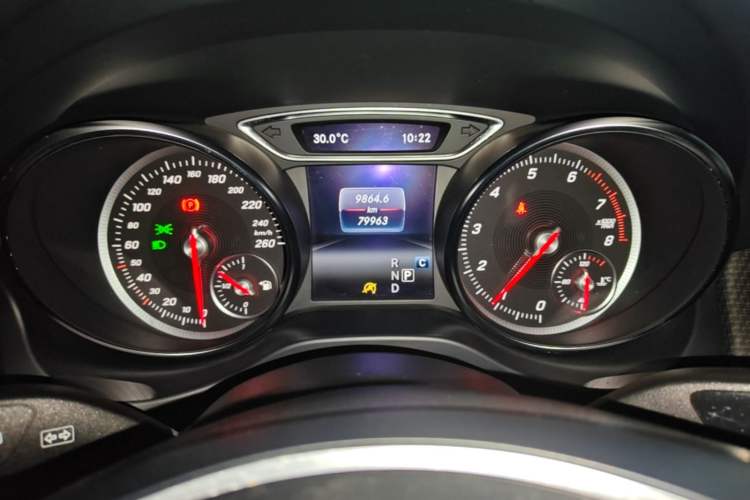 Used Mercedes-Benz GLA 2018 GLA 200 Sport Edition Instrument Cluster