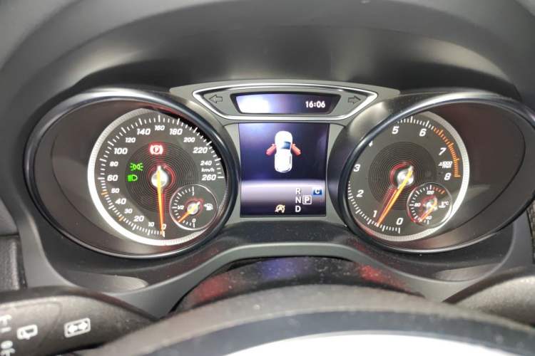 Used Mercedes-Benz GLA 2018 GLA 200 Fashion Model Instrument Cluster