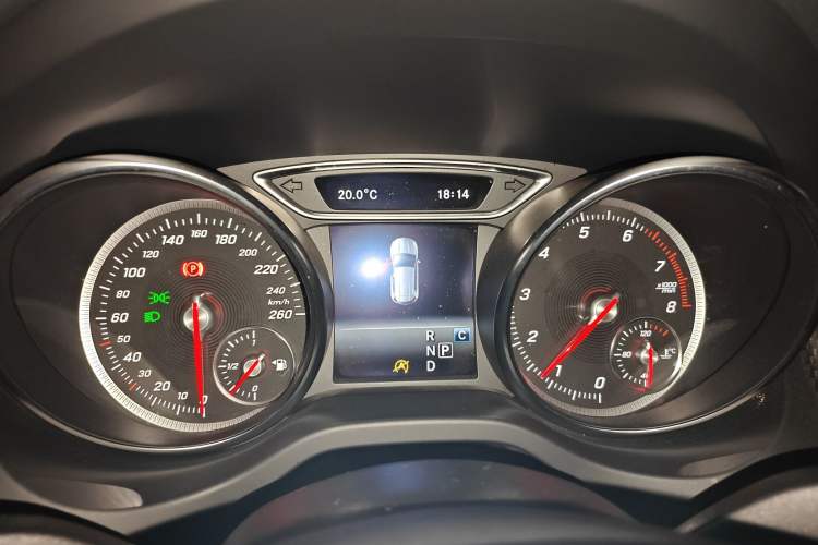 Used Mercedes-Benz GLA 2018 GLA 200 Fashion Model Instrument Cluster