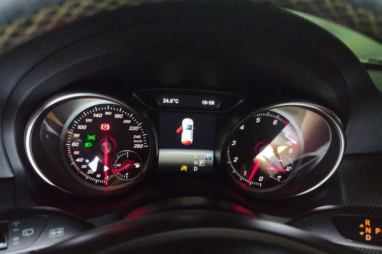 Used Mercedes-Benz GLA 2018 GLA 200 Fashion Model Instrument Cluster