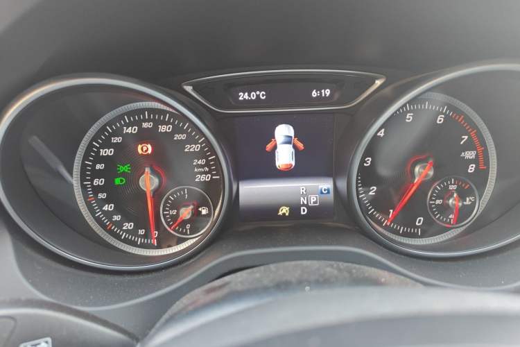 Used Mercedes-Benz GLA 2018 GLA 200 Fashion Model Instrument Cluster