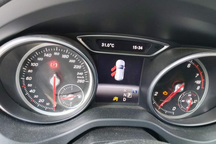Used Mercedes-Benz GLA 2018 GLA 200 Fashion Model Instrument Cluster