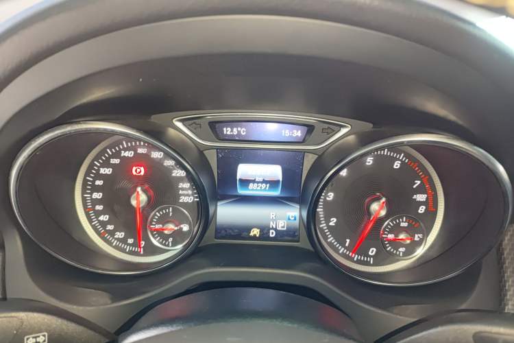 Used Mercedes-Benz GLA 2018 GLA 200 Sport Edition Instrument Cluster