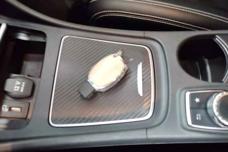 Used Mercedes-Benz GLA 2018 GLA 200 Fashion Model Interior 1
