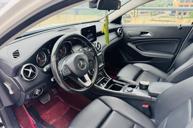 Used Mercedes-Benz GLA 2018 GLA 200 Fashion Model Interior 3