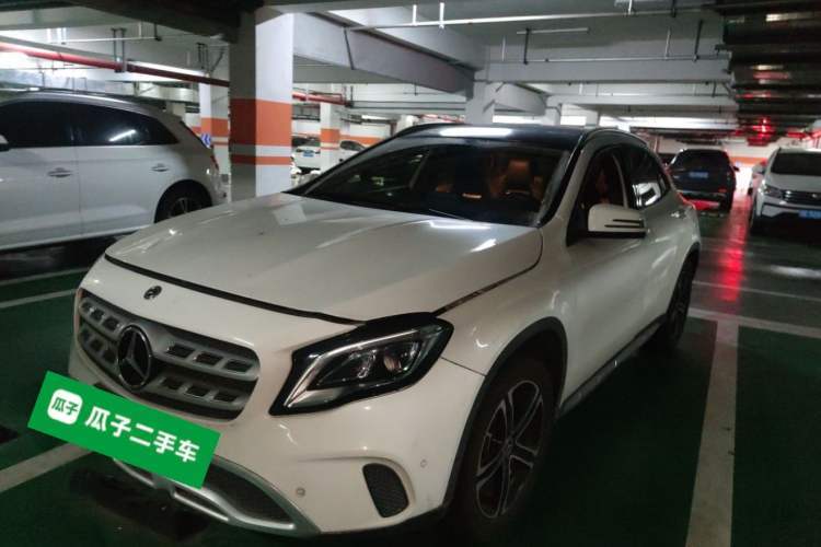 Used Mercedes-Benz GLA 2018 GLA 200 Fashion Model Guazi used car, China used car export, Used car for sale, Used cars, Cheapest cars for sale