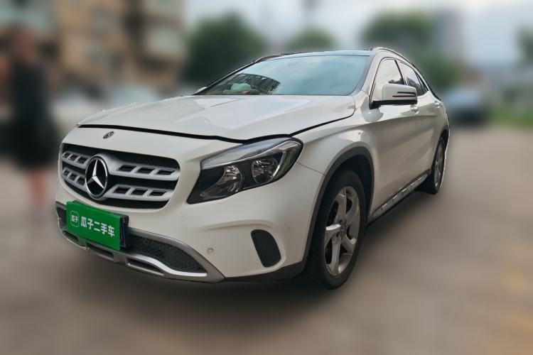 Used Mercedes-Benz GLA 2018 GLA 200 Sport Edition Guazi used car, China used car export, Used car for sale, Used cars, Cheapest cars for sale