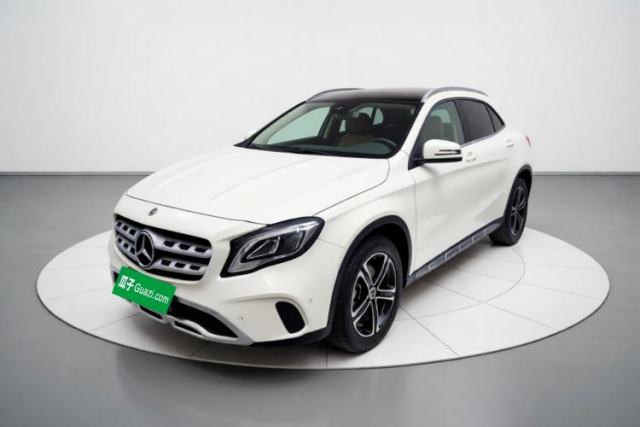 Używany Mercedes-Benz GLA 2018 GLA 200 Fashion Model