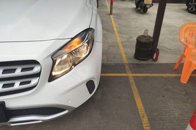 Used Mercedes-Benz GLA 2018 GLA 200 Sport Edition Left Front Headlight