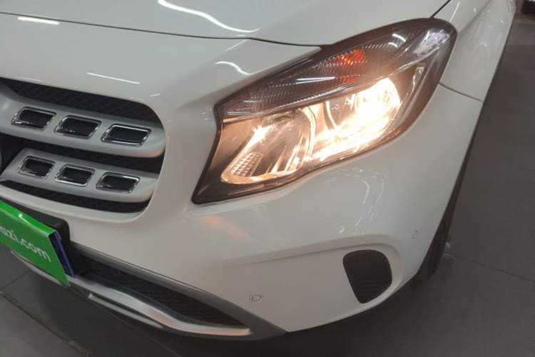 Used Mercedes-Benz GLA 2018 GLA 200 Sport Edition Left Front Headlight