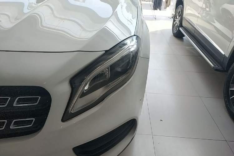 Used Mercedes-Benz GLA 2018 GLA 220 4MATIC Sport Edition Left Front Headlight