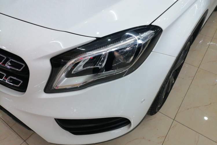 Used Mercedes-Benz GLA 2018 GLA 220 4MATIC Sport Edition Left Front Headlight
