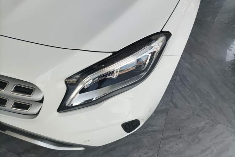 Used Mercedes-Benz GLA 2018 GLA 200 Fashion Model Left Front Headlight