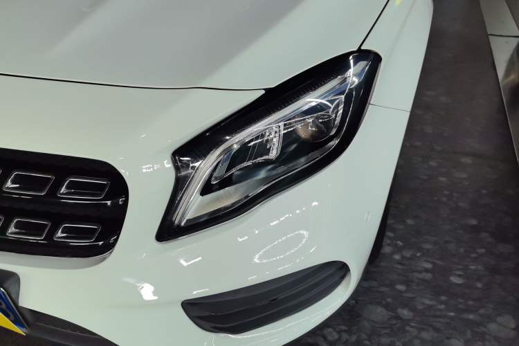 Used Mercedes-Benz GLA 2018 GLA 200 Polar Limited Edition Left Front Headlight