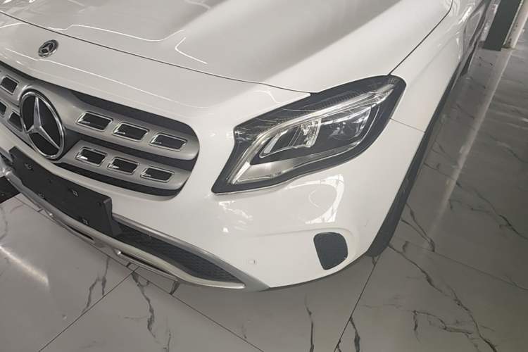 Used Mercedes-Benz GLA 2018 GLA 200 Fashion Model Left Front Headlight
