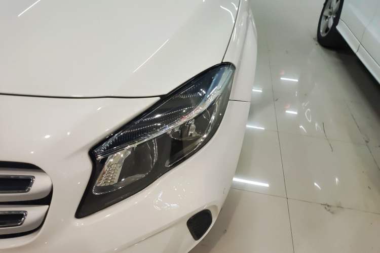 Used Mercedes-Benz GLA 2018 GLA 200 Sport Edition Left Front Headlight