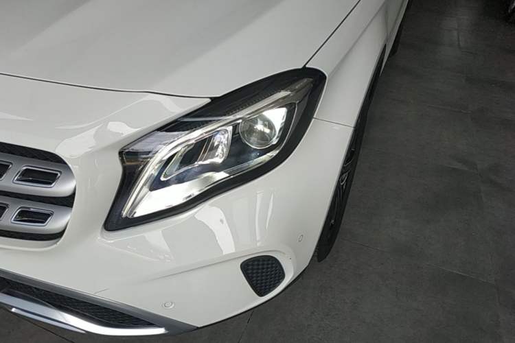 Used Mercedes-Benz GLA 2018 GLA 200 Fashion Model Left Front Headlight
