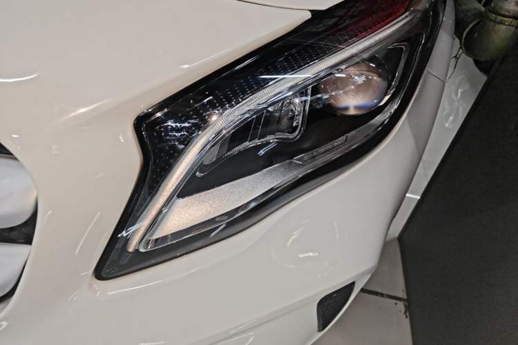 Used Mercedes-Benz GLA 2018 GLA 200 Fashion Model Left Front Headlight