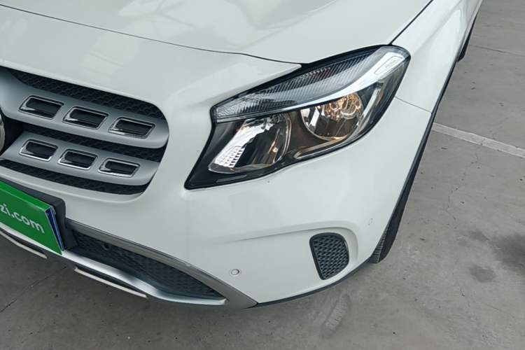 Used Mercedes-Benz GLA 2018 GLA 200 Sport Edition Left Front Headlight
