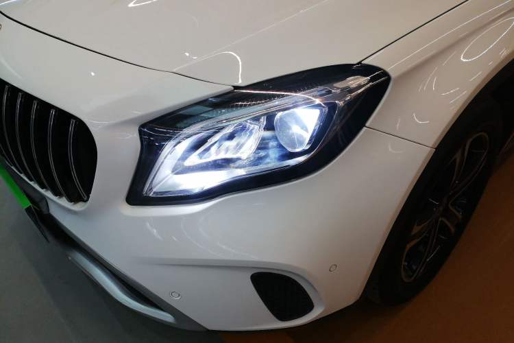 Used Mercedes-Benz GLA 2018 GLA 200 Fashion Model Left Front Headlight