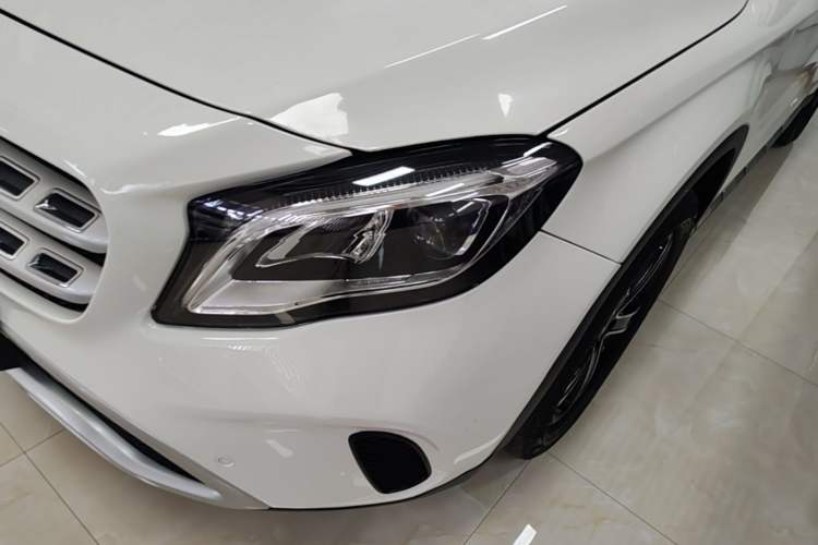 Used Mercedes-Benz GLA 2018 GLA 200 Fashion Model Left Front Headlight
