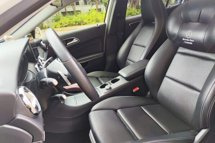 Used Mercedes-Benz GLA 2018 GLA 200 Sport Edition Left Front Seat