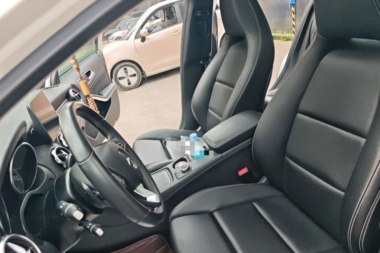 Used Mercedes-Benz GLA 2018 GLA 200 Fashion Model Left Front Seat