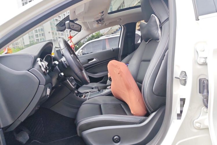 Used Mercedes-Benz GLA 2018 GLA 200 Fashion Model Left Front Seat