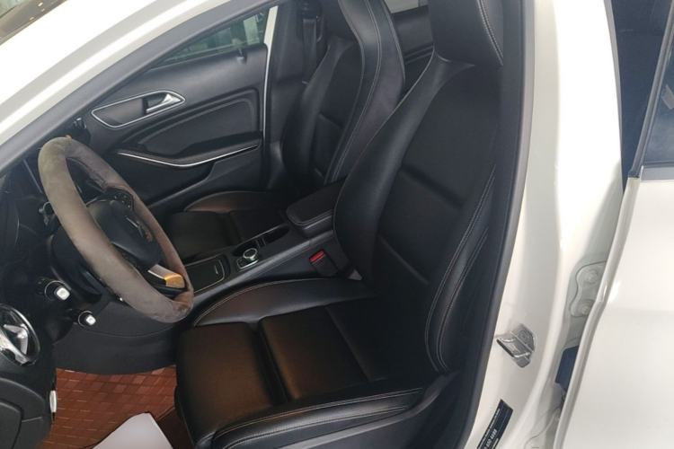 Used Mercedes-Benz GLA 2018 GLA 200 Sport Edition Left Front Seat