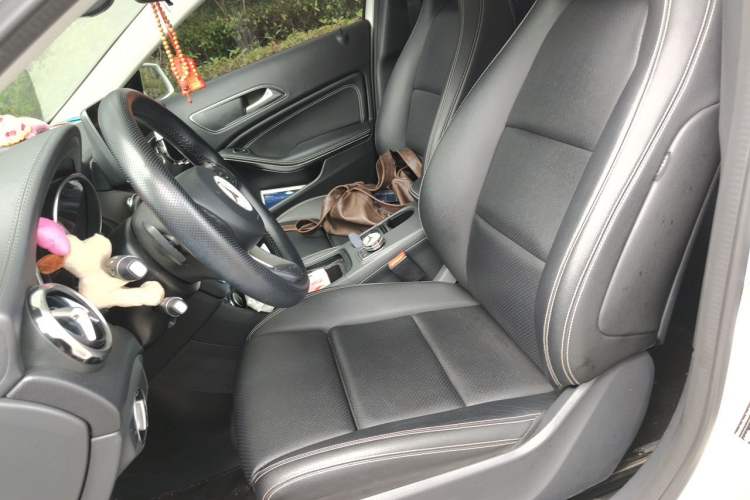 Used Mercedes-Benz GLA 2018 GLA 200 Fashion Model Left Front Seat
