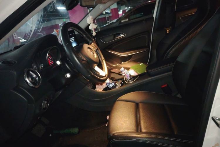 Used Mercedes-Benz GLA 2018 GLA 200 Fashion Model Left Front Seat