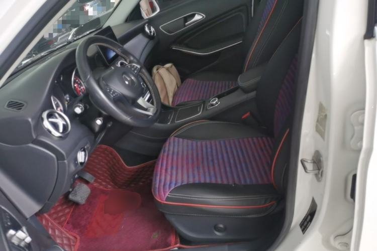 Used Mercedes-Benz GLA 2018 GLA 200 Sport Edition Left Front Seat
