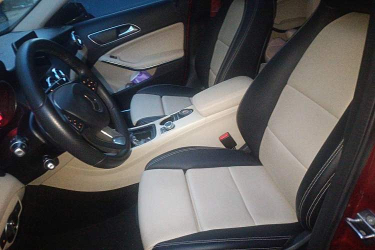 Used Mercedes-Benz GLA 2018 GLA 200 Sport Edition Left Front Seat