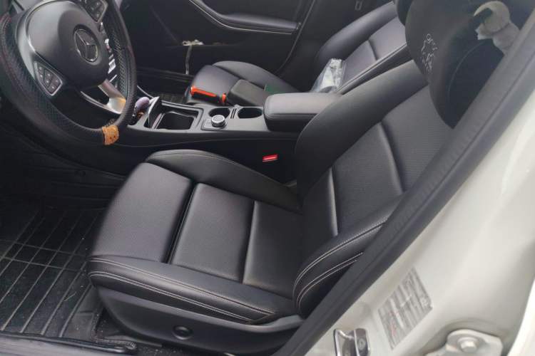 Used Mercedes-Benz GLA 2018 GLA 200 Fashion Model Left Front Seat