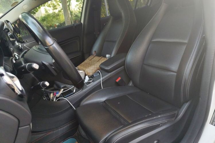 Used Mercedes-Benz GLA 2018 GLA 200 Fashion Model Left Front Seat