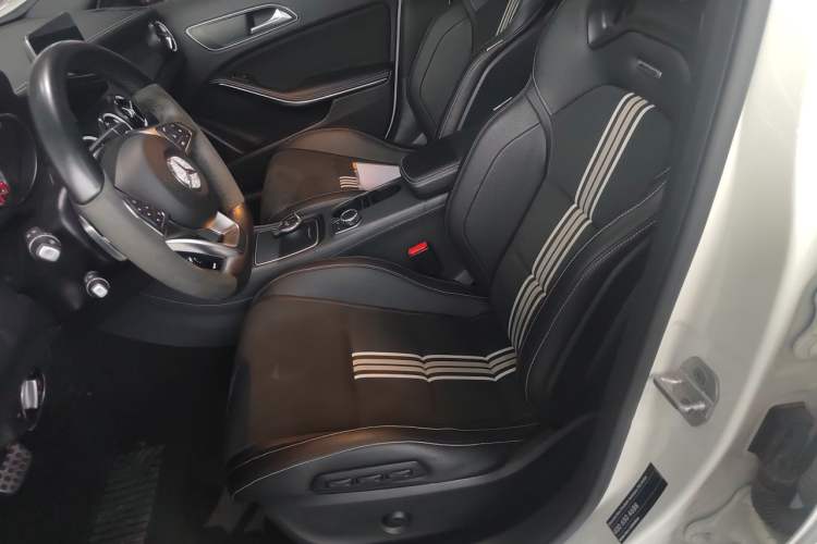 Used Mercedes-Benz GLA 2018 GLA 200 Polar Limited Edition Left Front Seat