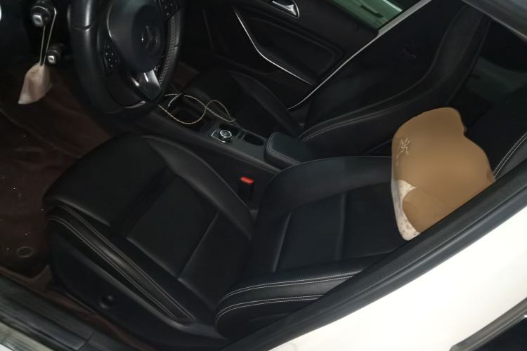 Used Mercedes-Benz GLA 2018 GLA 200 Sport Edition Left Front Seat