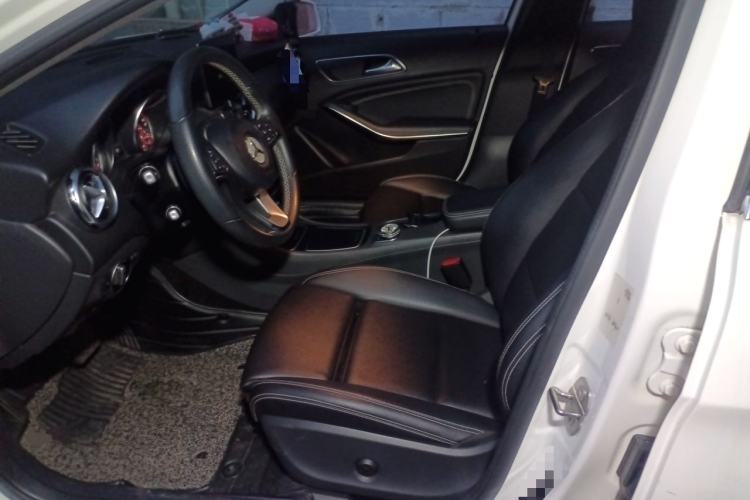 Used Mercedes-Benz GLA 2018 GLA 200 Sport Edition Left Front Seat