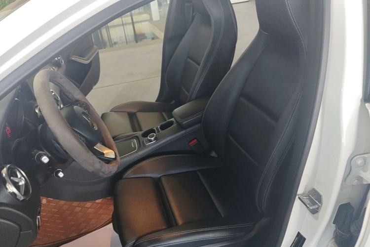 Used Mercedes-Benz GLA 2018 GLA 200 Sport Edition Left Front Seat